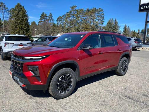 Radiant Red Tintcoat 2026 Chevrolet Traverse AWD Z71