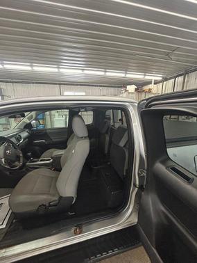 2016 Toyota Tacoma SR5