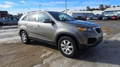 Titanium Silver 2013 Kia Sorento LX
