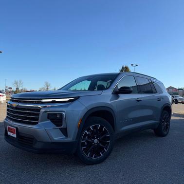 Sterling Gray Metallic 2025 Chevrolet Traverse LT