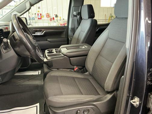 Dark Ash Metallic 2022 Chevrolet Silverado 1500 LT