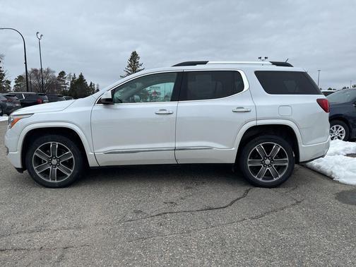 White Frost Tricoat 2018 GMC Acadia Denali