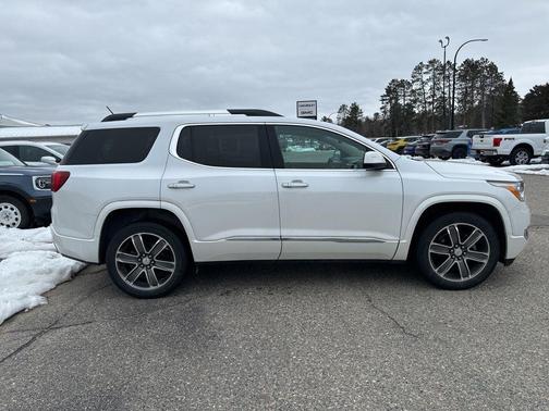 White Frost Tricoat 2018 GMC Acadia Denali