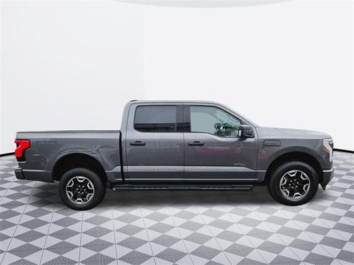 2022 Ford F-150 Lightning XLT