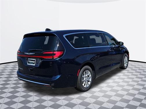 2025 Chrysler Pacifica L