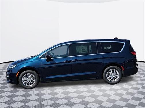 2025 Chrysler Pacifica L