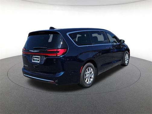 2025 Chrysler Pacifica L
