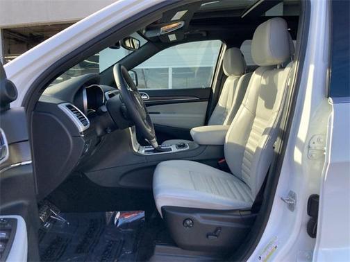 2018 Jeep Grand Cherokee Sterling Edition