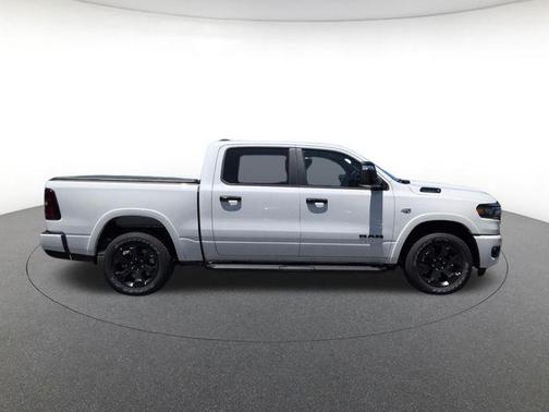 Bright White Clearcoat 2026 RAM 1500 Big Horn/Lone Star