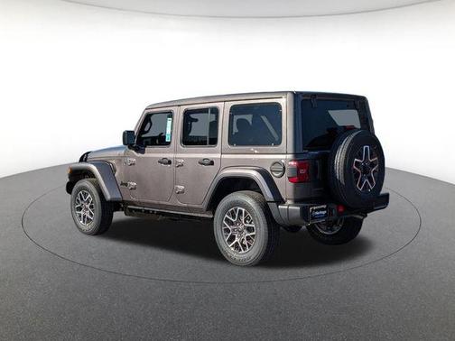 2026 Jeep Wrangler 4-Door Sahara 4x4