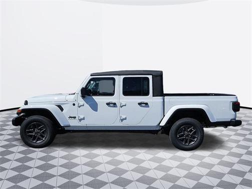 2025 Jeep Gladiator Sport S