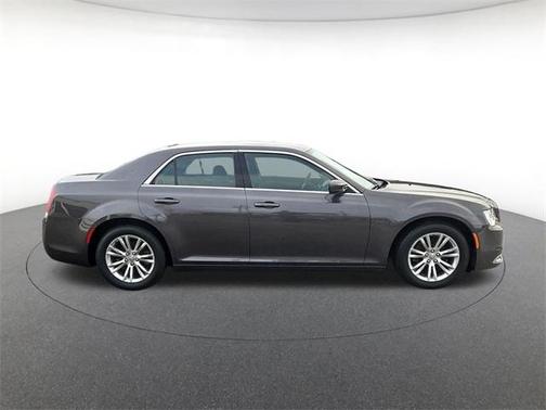 2020 Chrysler 300 Touring