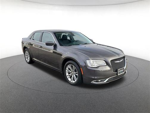 2020 Chrysler 300 Touring