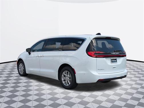 2025 Chrysler Pacifica L