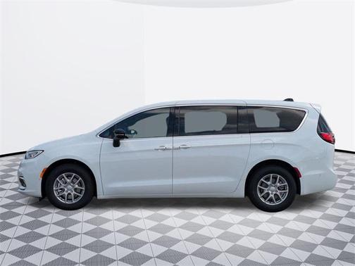 2025 Chrysler Pacifica L