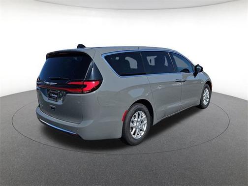2025 Chrysler Pacifica L