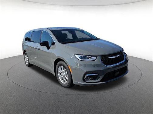 2025 Chrysler Pacifica L