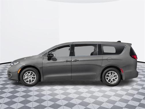 2025 Chrysler Pacifica L