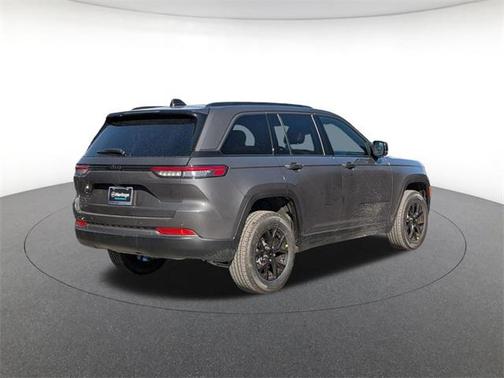 2026 Jeep Grand Cherokee Altitude