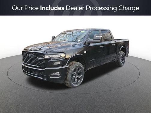 Diamond Black Crystal Pearlcoat 2026 RAM 1500 Big Horn/Lone Star