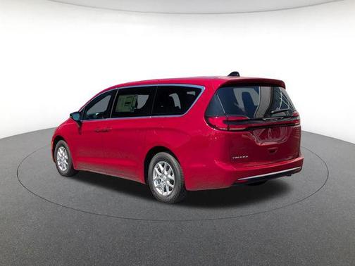 Red Hot Pearlcoat 2027 Chrysler Pacifica L