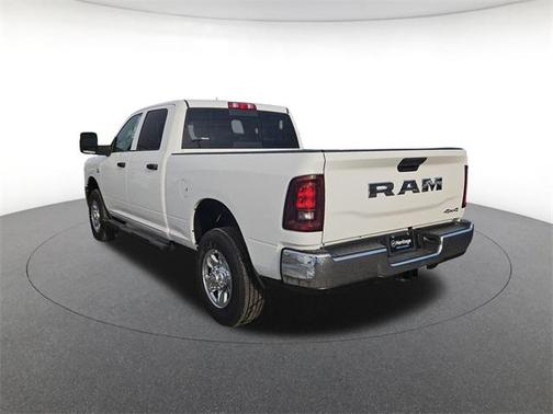 2026 RAM 2500 Tradesman Crew Cab 4x4 6'4' Box