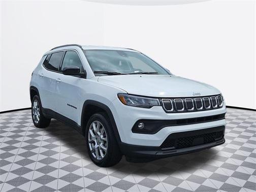 2022 Jeep Compass Latitude Lux