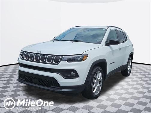 2022 Jeep Compass Latitude Lux