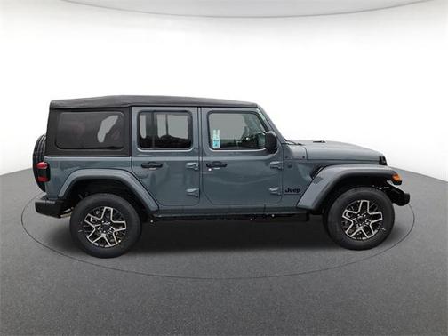 2026 Jeep Wrangler 4-Door Sahara 4x4