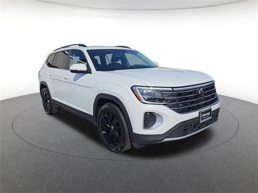 2025 Volkswagen Atlas 2.0T SE w/Technology 4MOTION