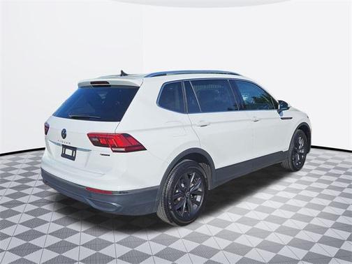 2024 Volkswagen Tiguan 2.0T SE 4MOTION