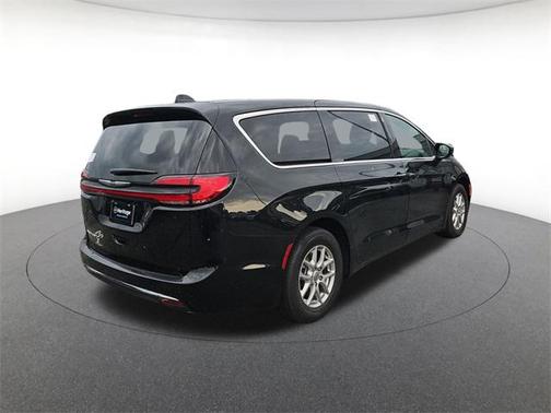 2025 Chrysler Pacifica L