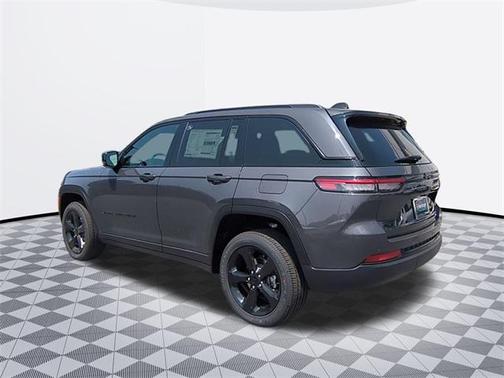 2025 Jeep Grand Cherokee Altitude