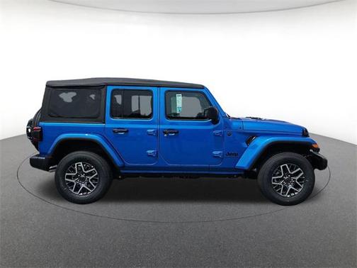 2025 Jeep Wrangler 4-Door Sahara 4x4