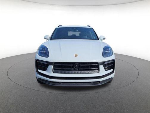 White 2024 Porsche Macan Macan