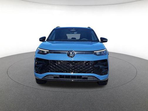 Monterey Blue Pearl w/Deep Black Roof 2025 Volkswagen Tiguan 2.0T SE R-Line Black 4MOTION