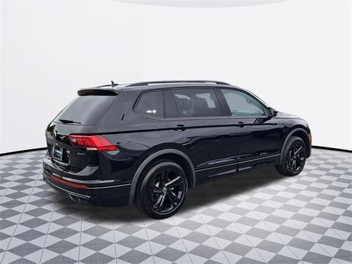 2024 Volkswagen Tiguan 2.0T SE R-Line Black 4MOTION
