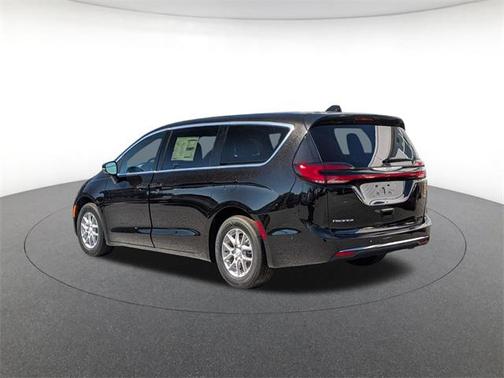 2025 Chrysler Pacifica L