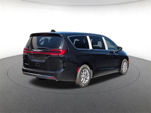 2025 Chrysler Pacifica L
