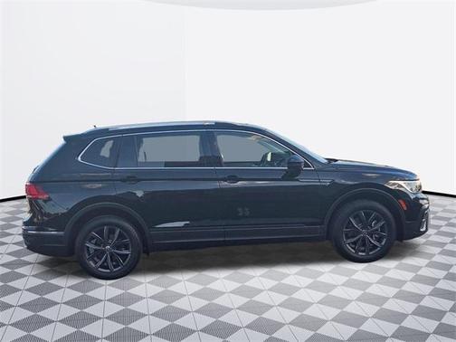 2022 Volkswagen Tiguan 2.0T SE 4MOTION