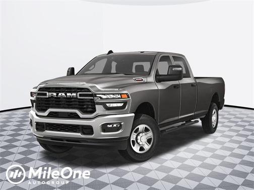2025 RAM 3500 Big Horn Crew Cab 4x4 8' Box