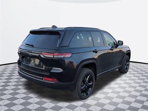 2025 Jeep Grand Cherokee Altitude