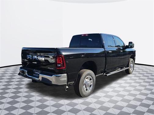 2025 RAM 2500 Tradesman Crew Cab 4x4 6'4' Box