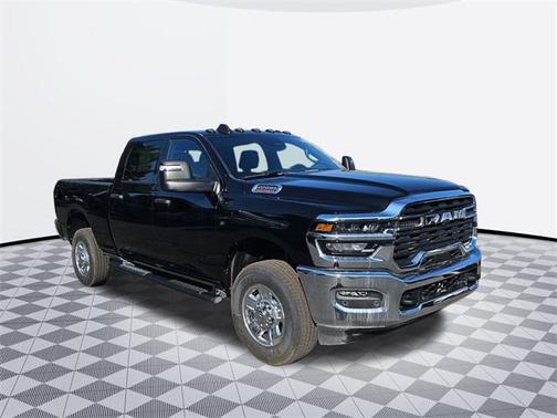 2025 RAM 2500 Tradesman Crew Cab 4x4 6'4' Box