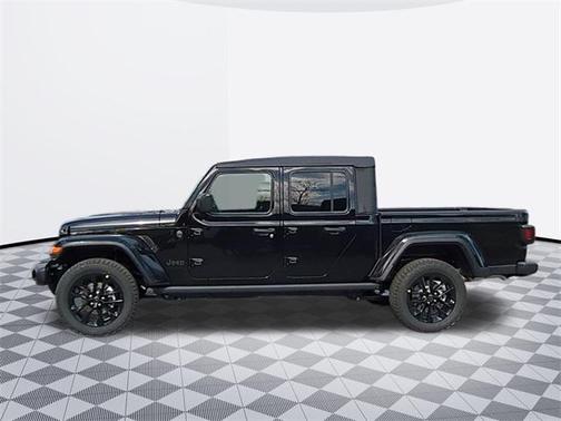 2025 Jeep Gladiator Nighthawk