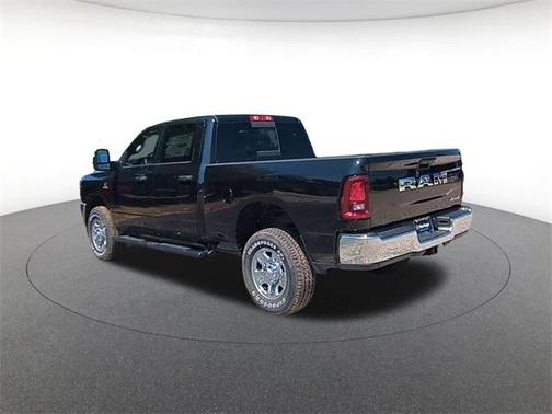 2025 RAM 2500 Tradesman Crew Cab 4x4 6'4' Box