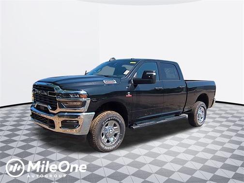 2025 RAM 2500 Tradesman Crew Cab 4x4 6'4' Box