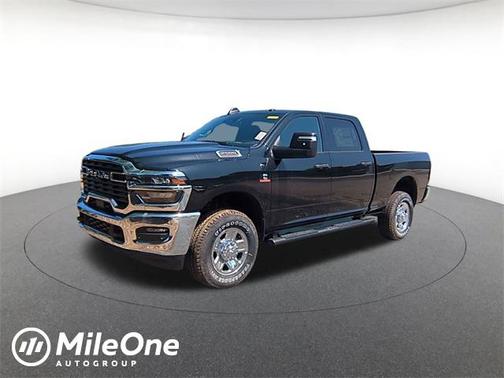 2025 RAM 2500 Tradesman Crew Cab 4x4 6'4' Box