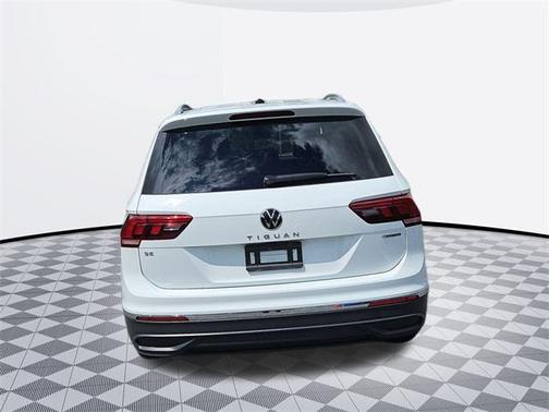2024 Volkswagen Tiguan 2.0T SE 4MOTION