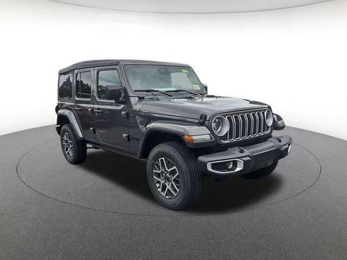 Crystal Metallic 2025 Jeep Wrangler 4-Door Sahara 4x4